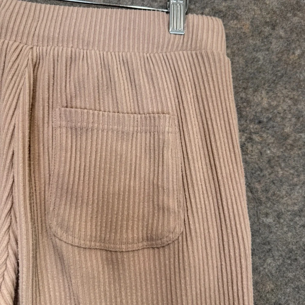 ALO Yoga fit are used